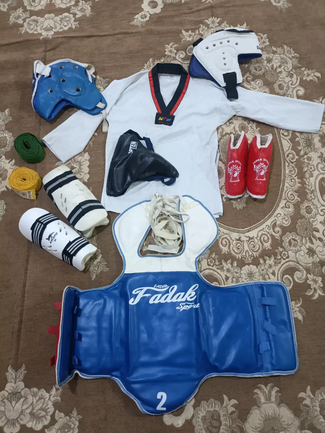 لباس تکواندو|تجهیزات ورزشی|میانه, |دیوار