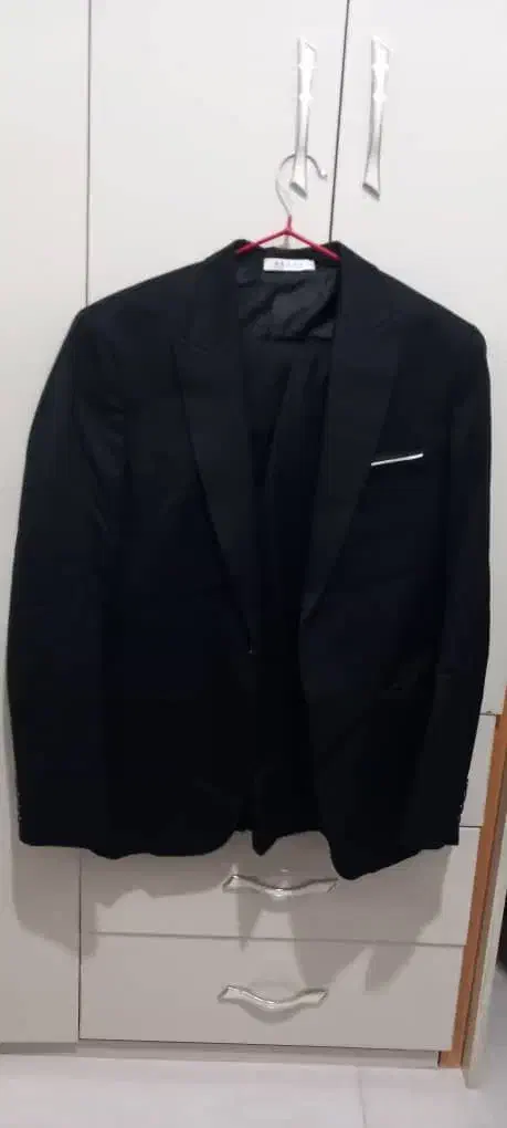 درحدنو.تمیزوسالم.سایز۵۲|لباس|رشت, نخودچر|دیوار