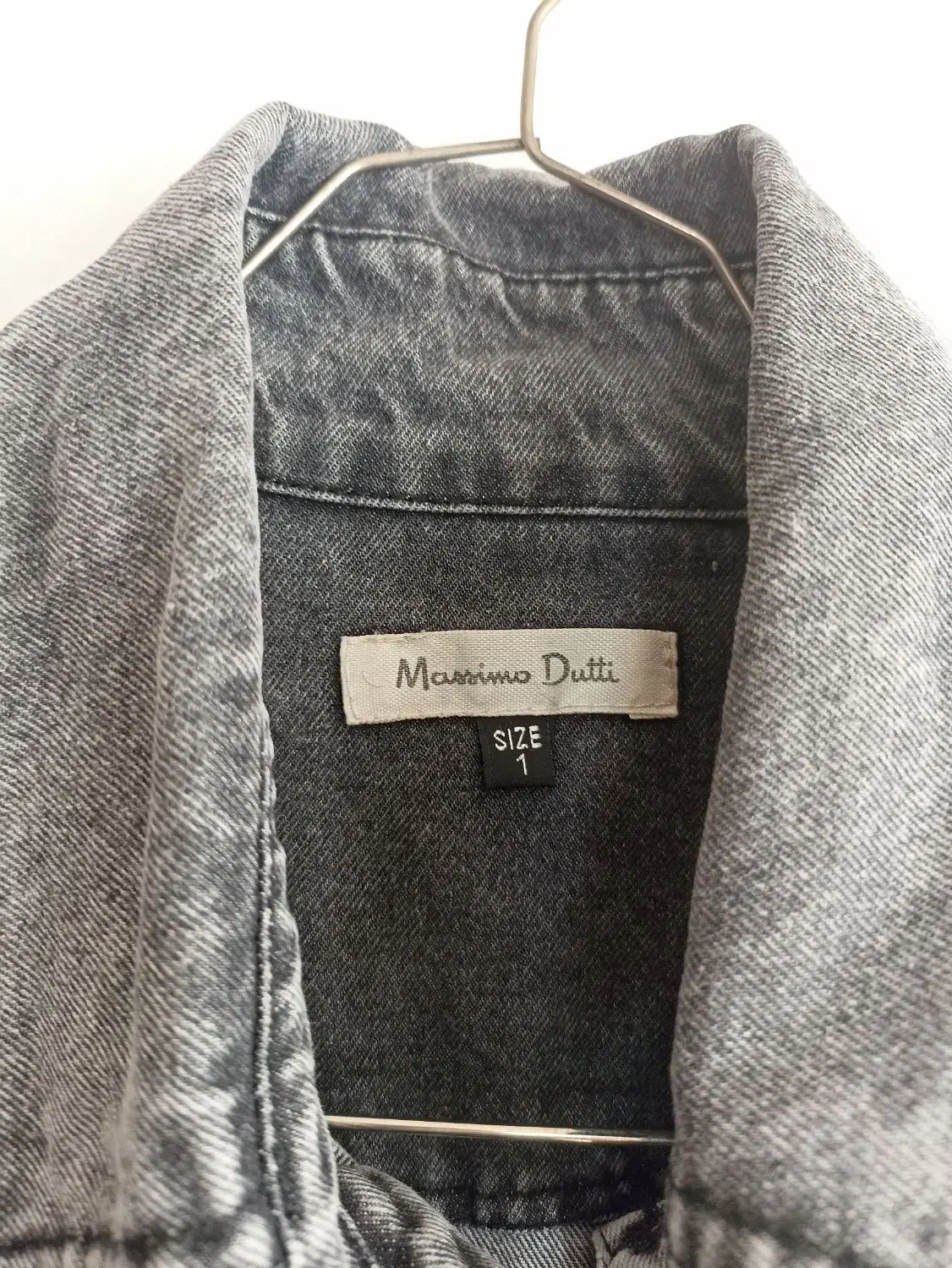 مانتو لی ذغالی|لباس|بومهن, |دیوار