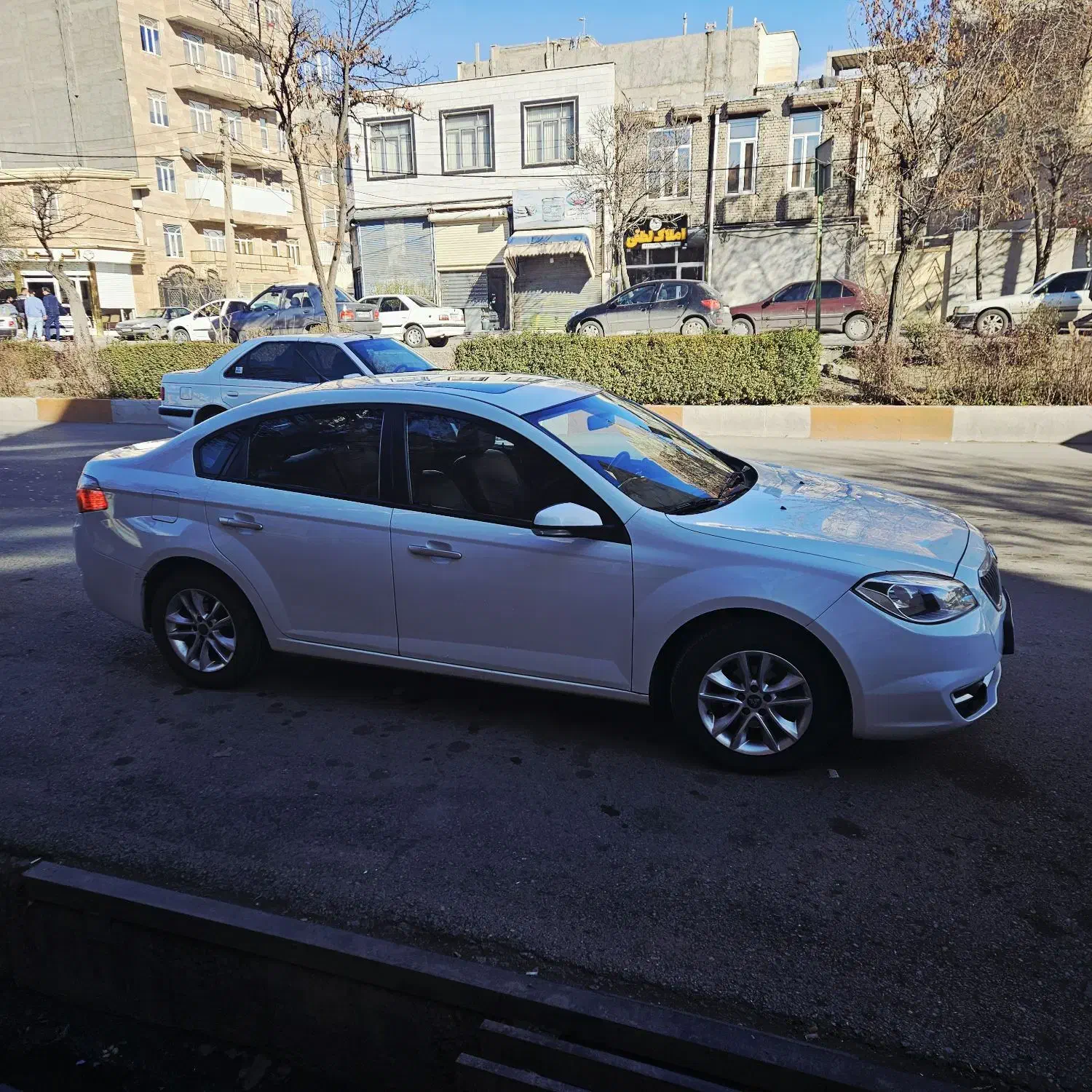 برلیانس h 330 اتومات مدل ۹۷|خودرو سواری و وانت|اردبیل, |دیوار