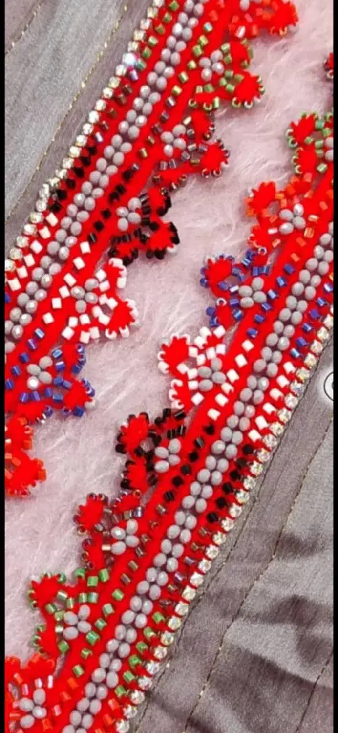 کوریشی اینه|لباس|سرباز, |دیوار