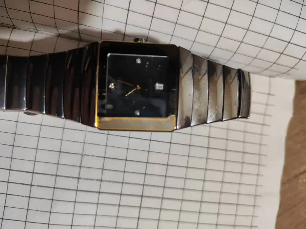 ساعت رادو اصلی.|ساعت|بندرعباس, |دیوار