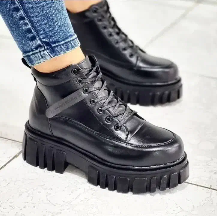 نیم بوت اسپرت لژدار زنانه دخترانه زیره تانکی|کفش و لباس بچه|قم, شهر قائم|دیوار