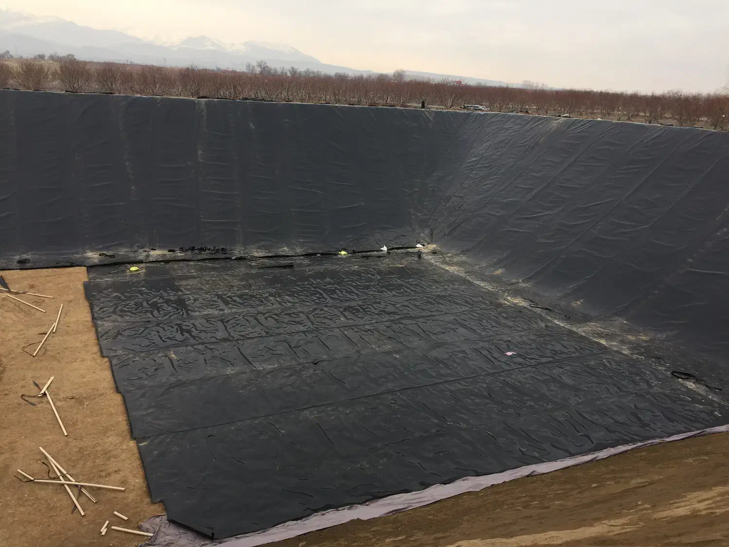 اجرای استخر کشاورزی(ورق اصفهان)|خدمات پیشه و مهارت|شبستر, |دیوار