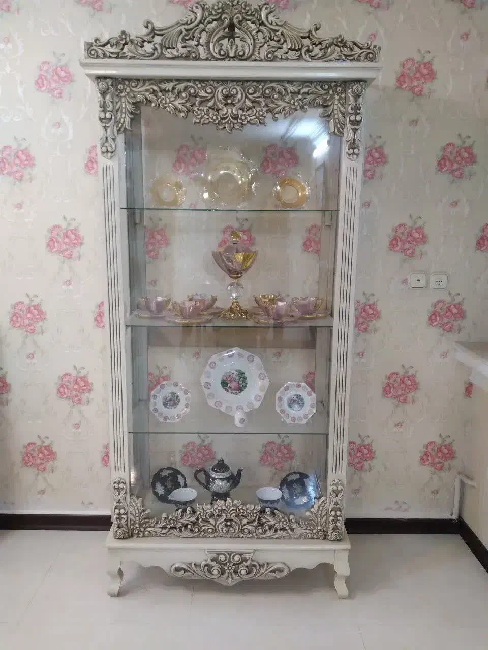 ویترین نو آینه شمعدان|بوفه، ویترین، کنسول|گلبهار, شهر جدید گلبهار|دیوار