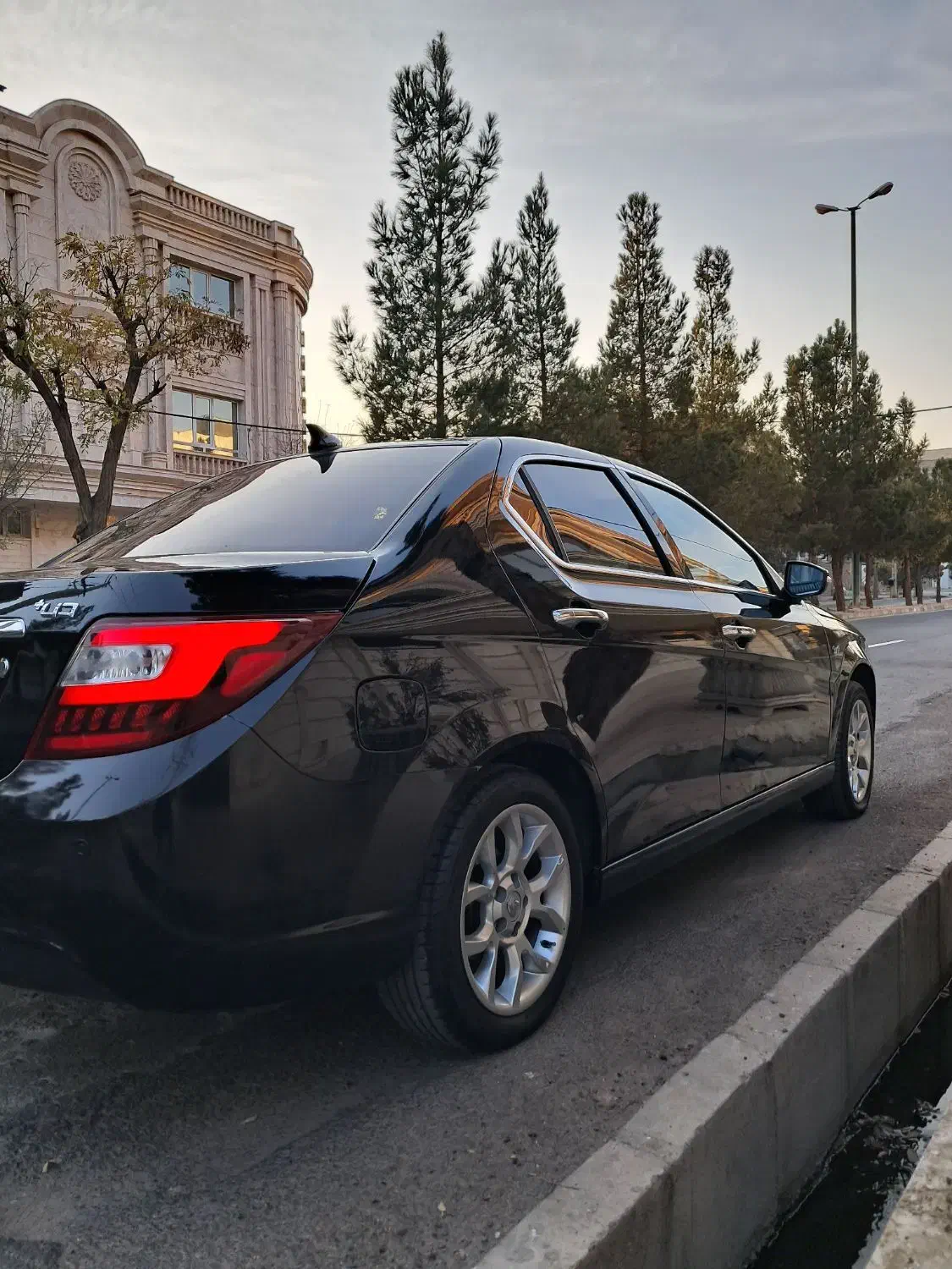 دنا پلاس توربو اتومات تک برگ سند استثنایی|خودرو سواری و وانت|قزوین, |دیوار