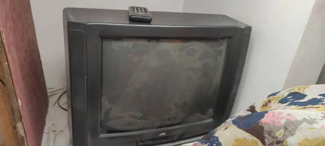 تلوزیون JVC|تلویزیون و پروژکتور|نجف‌آباد, فردوسی شمالی|دیوار