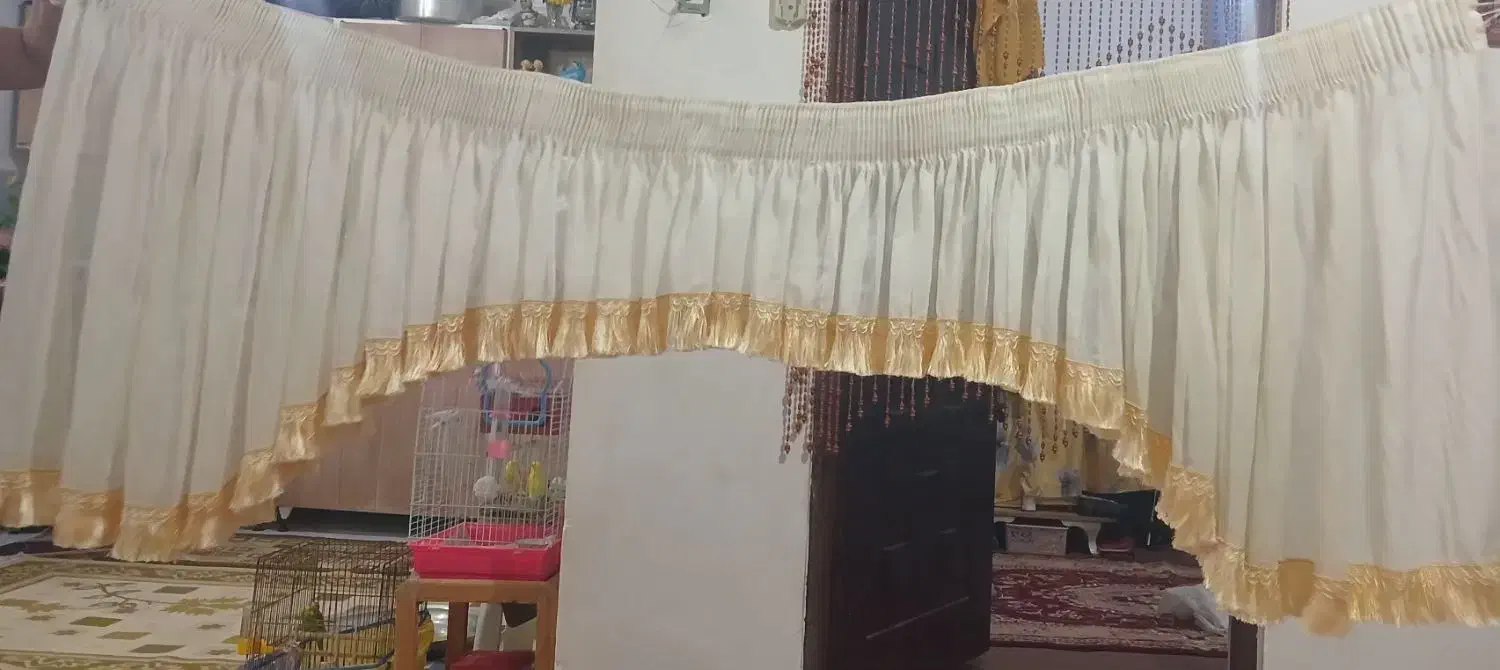 تعدادی والان و پرده|پرده، رانر، رومیزی|رشت, حومه رشت|دیوار