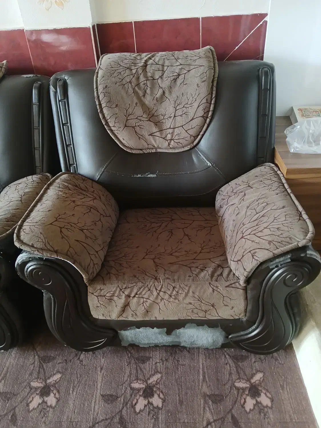 مبلمان هفت نفره|مبلمان خانگی و میز عسلی|فلاورجان, |دیوار