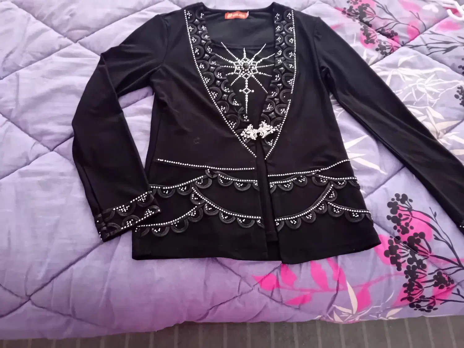 شلوار|لباس|اسفراین, |دیوار