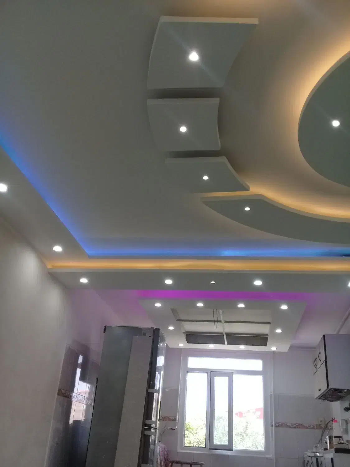 برقکش برق کش برقکار برقکار برق کشی|خدمات پیشه و مهارت|همدان, |دیوار