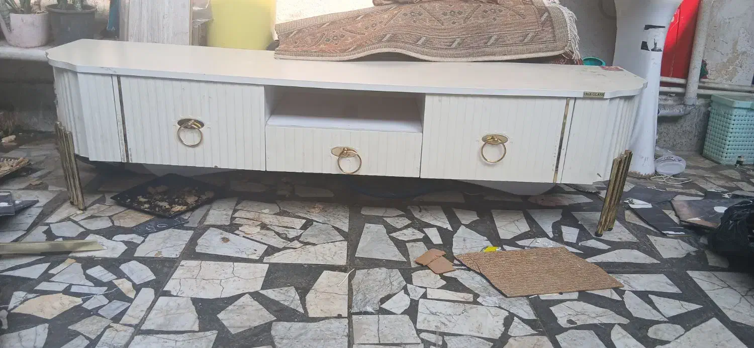 میزان تلوزیون سالم فروش فوری|میز تلویزیون|رشت, بوسار|دیوار