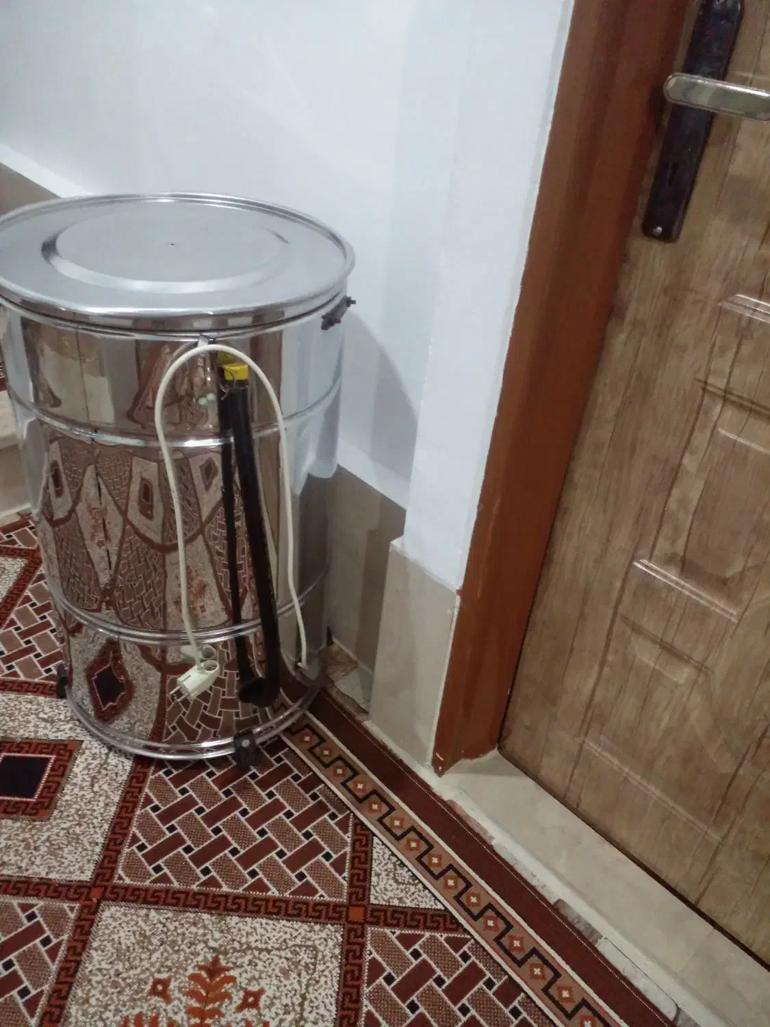 کره گیر برقی ۴۰ کیلو جنس زخیم در حد نو|سایر لوازم برقی|کنگاور, |دیوار