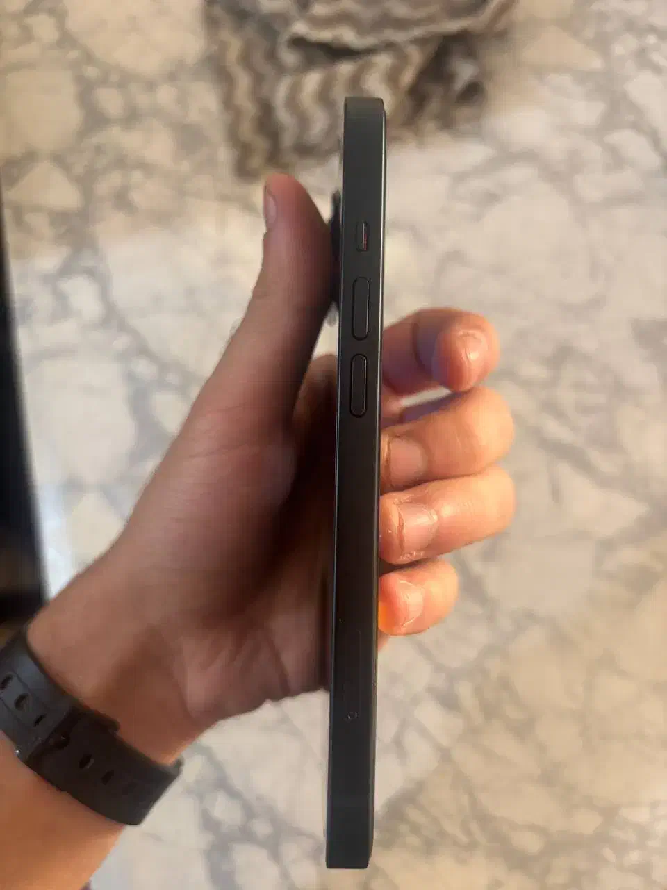 اپل iPhone 13 با حافظهٔ ۱۲۸ گیگابایت|موبایل|اصفهان, هفتون|دیوار