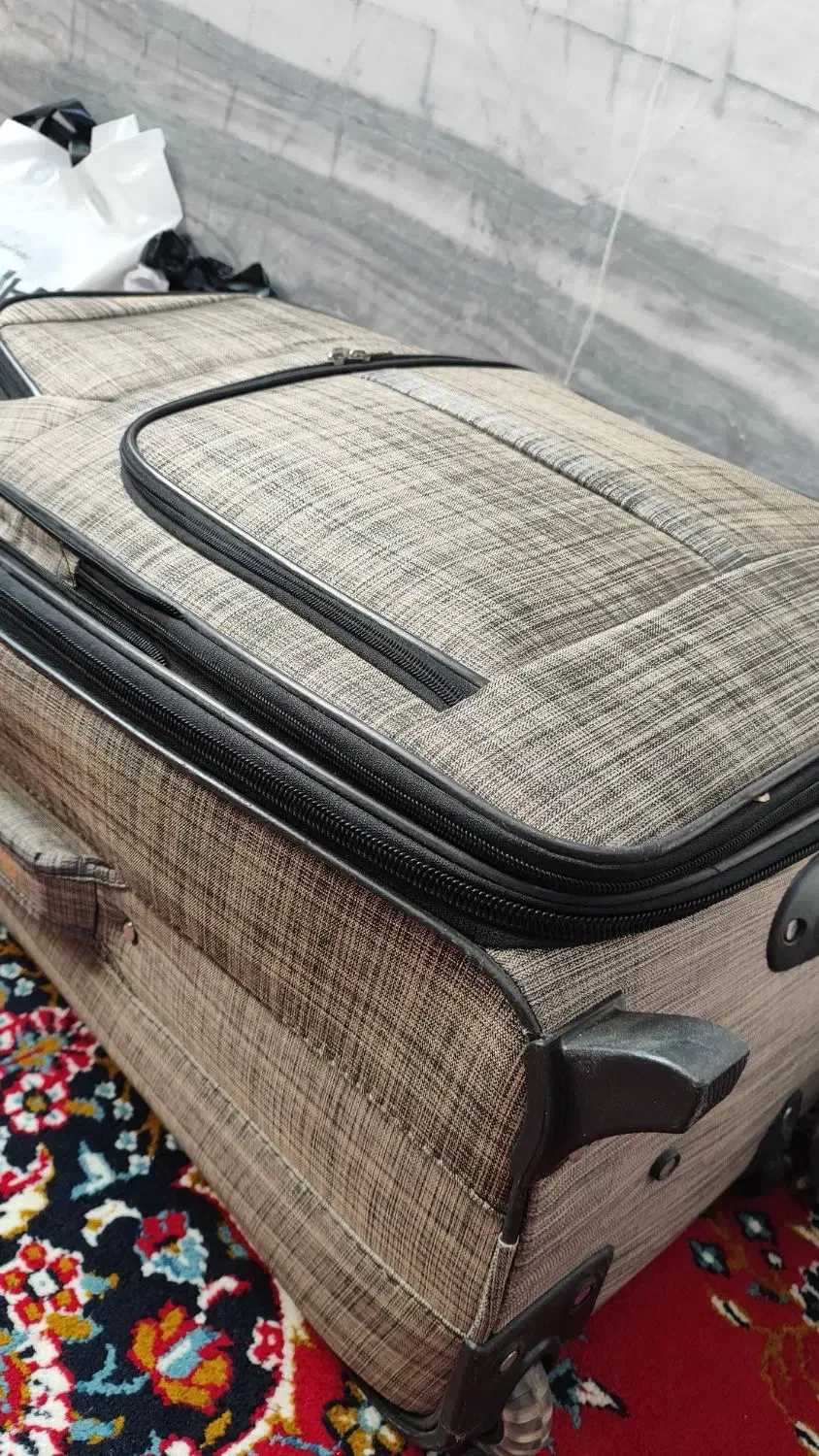 چمدان|کیف، کفش، کمربند|بروجرد, |دیوار