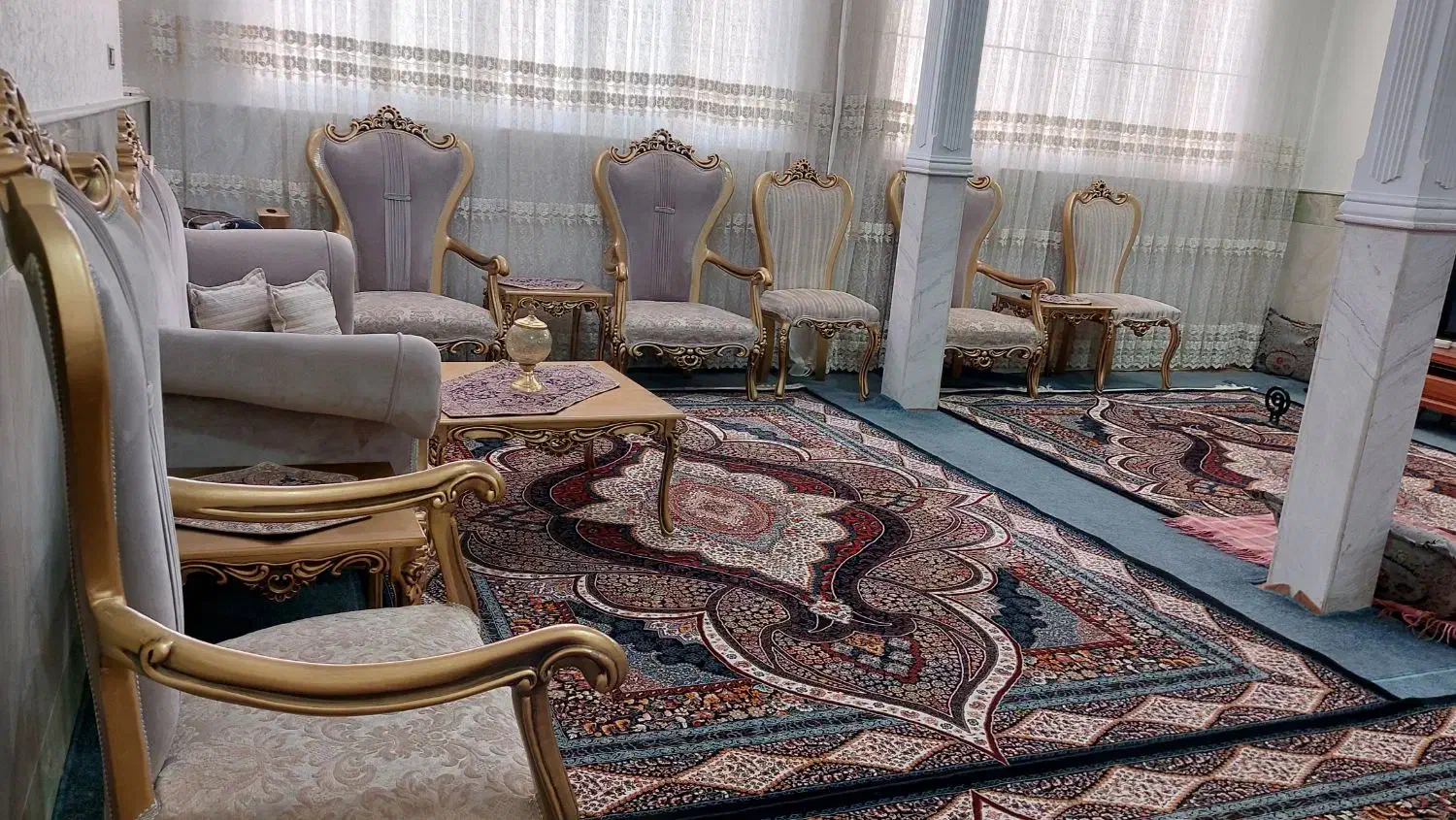 مبل سلطنتی|مبلمان خانگی و میز عسلی|قم, شاه ابراهیم|دیوار