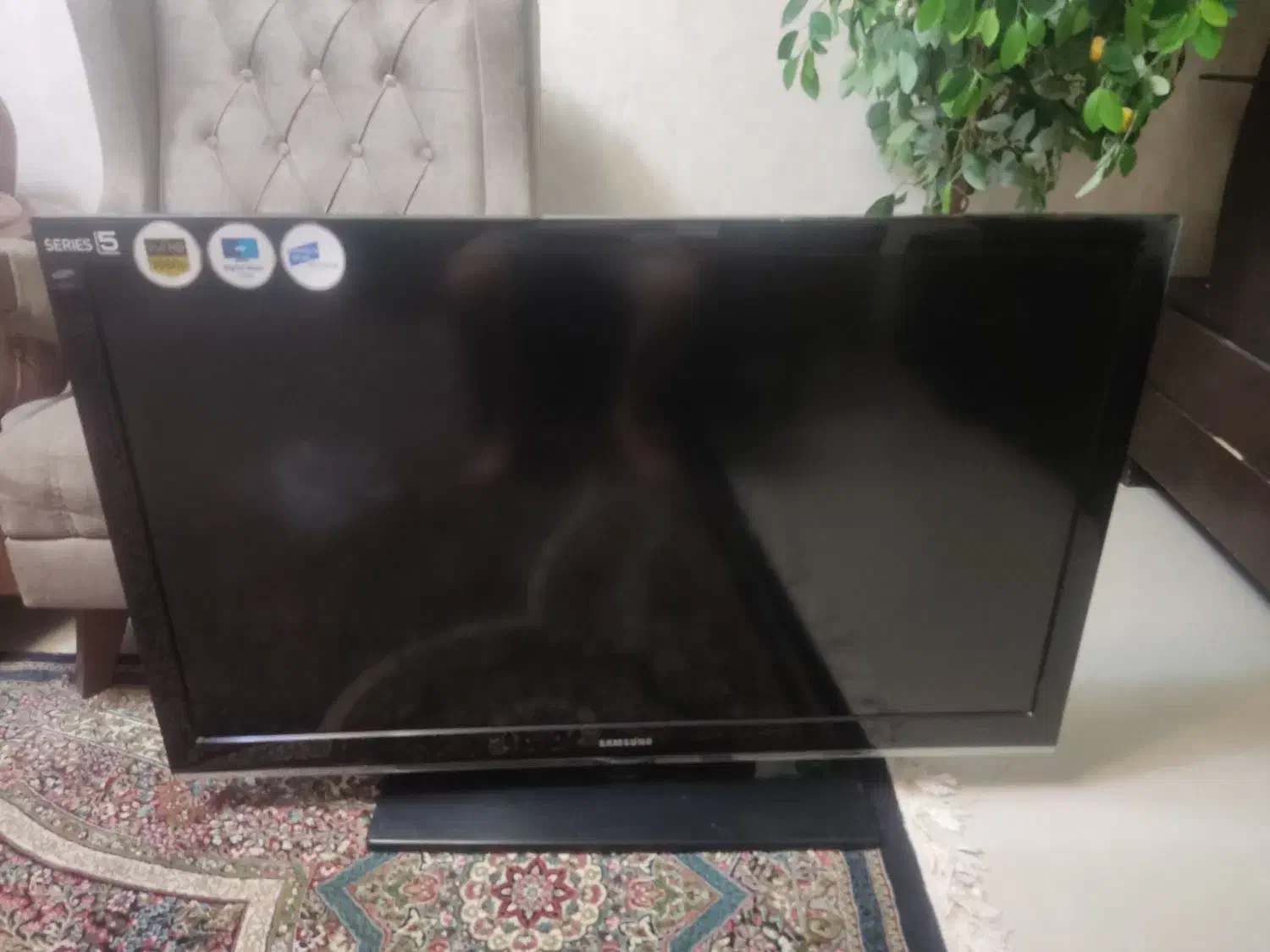 تلویزیون LCD|تلویزیون و پروژکتور|کرمان, |دیوار