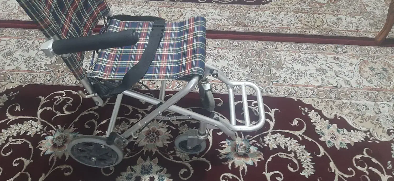 ویلچر تاشو مسافرتی فوق العاده سبک|آرایشی، بهداشتی، درمانی|تهران, صادقیه|دیوار