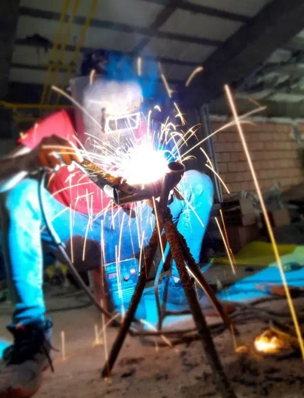 گازکشی لوله کشی گازرسانی جوشکارسیارتعمیرات تغییرات|خدمات پیشه و مهارت|ایلام, |دیوار