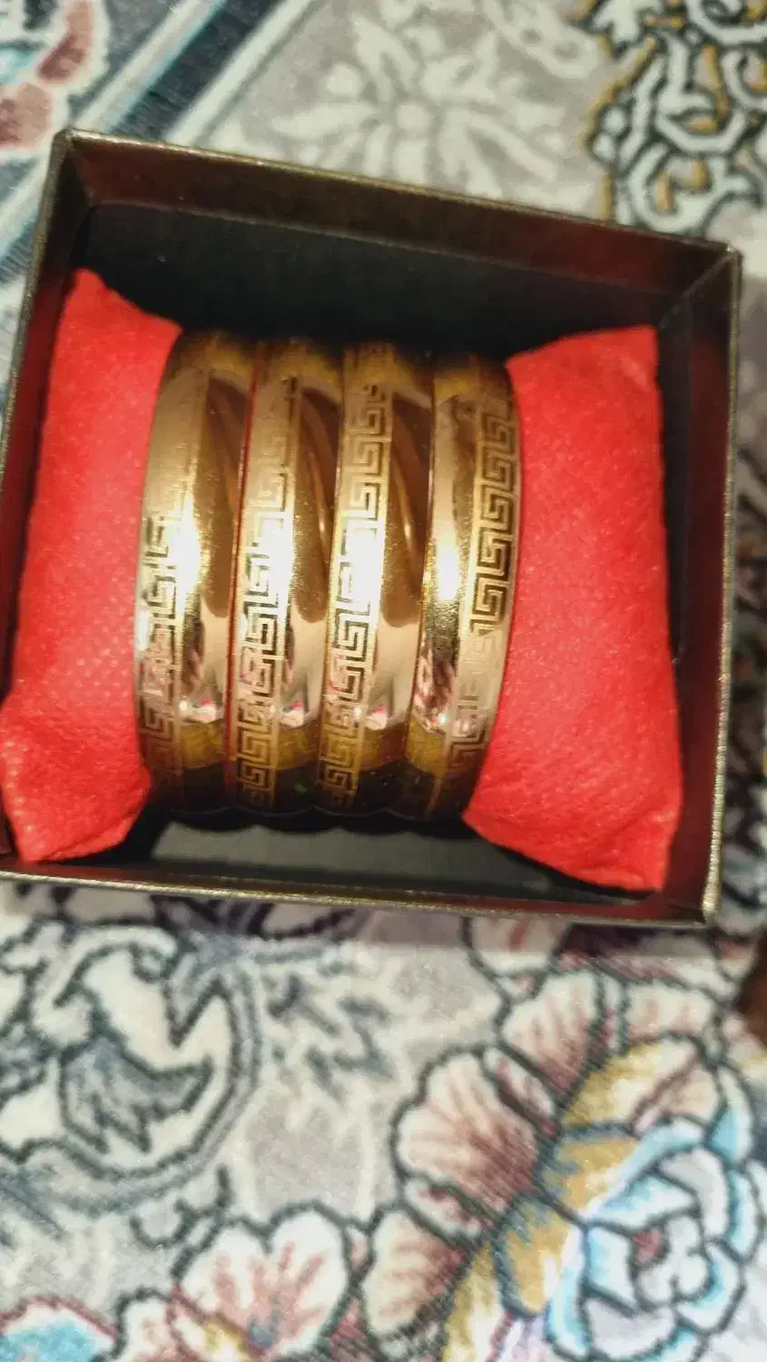 مشابه طلا|بدلیجات|اهواز, سیصد دستگاه|دیوار