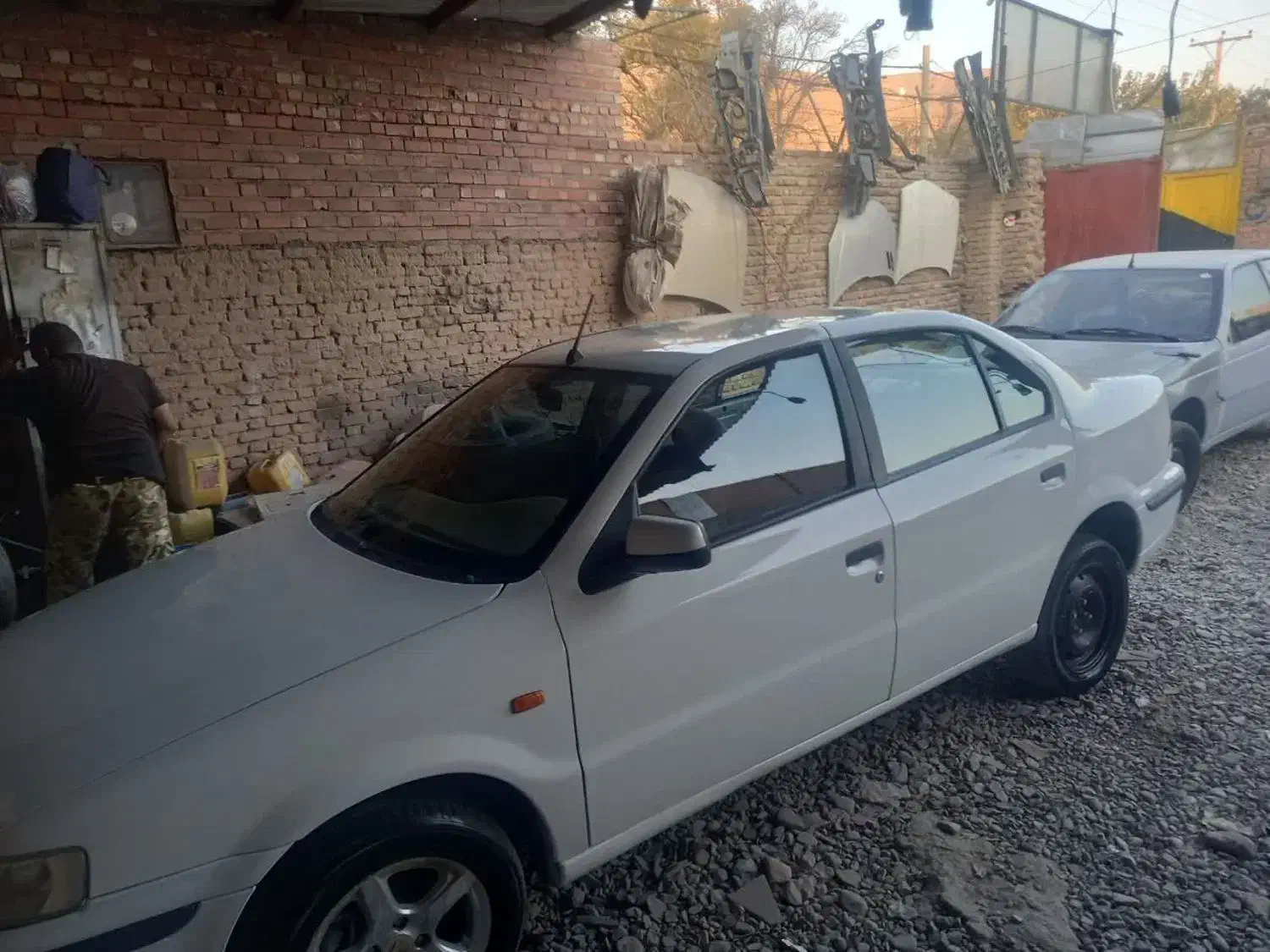 نقاشی ماشین با بیش از 30 سال سابقه کار|خدمات موتور و ماشین|کرمان, |دیوار