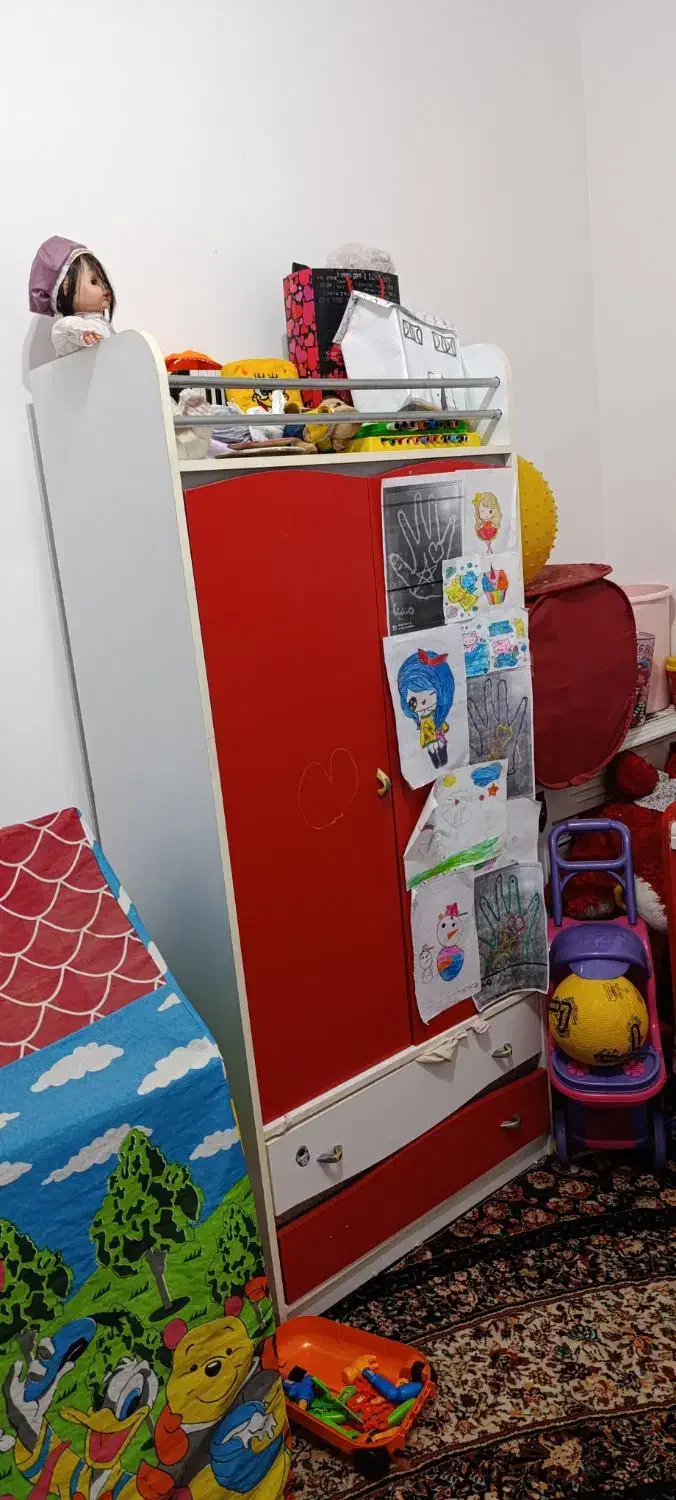 کمد و تخت بچه تمیز|تخت و سرویس خواب|خواف, |دیوار