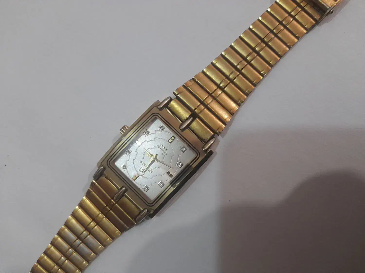 سا.عت.|ساعت|سراوان, |دیوار