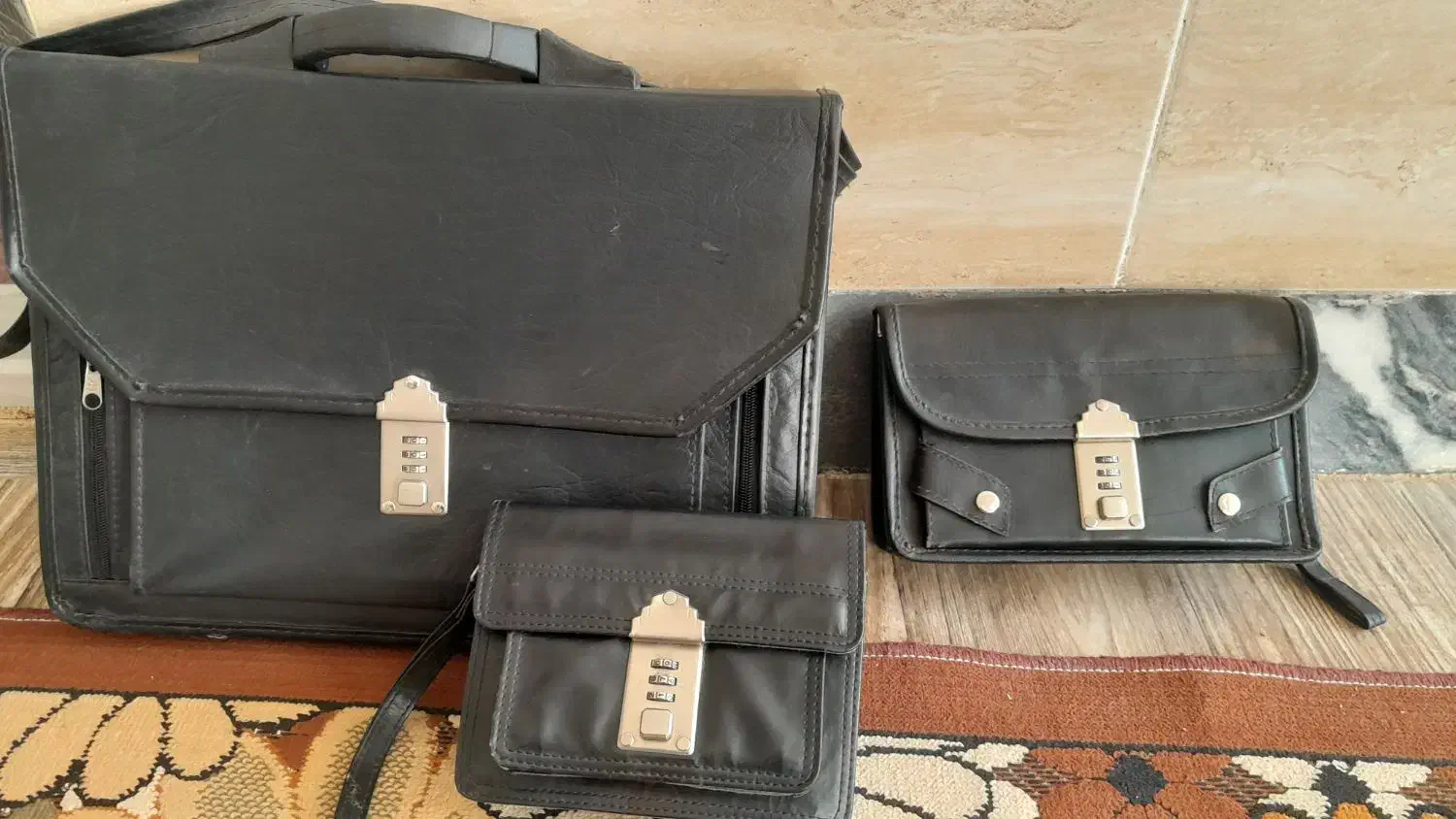 کیف مدارک دانشجویی ۳تاش سالم سالم|کیف، کفش، کمربند|اراک, |دیوار