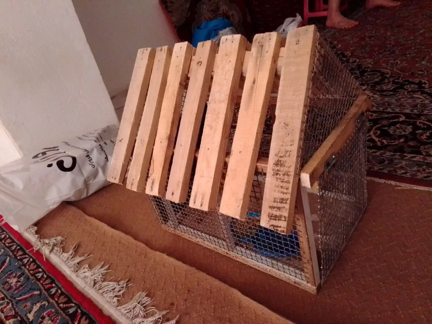 قفس چوبی محکم طرح کلبه|لوازم جانبی حیوانات|نجف‌آباد, یزدانشهر|دیوار