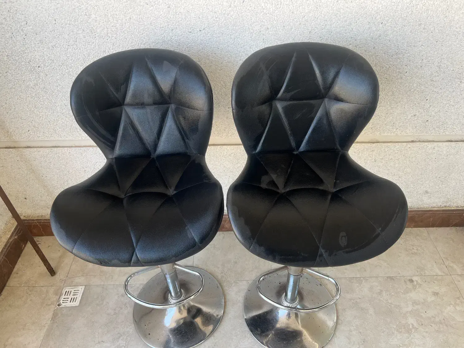 صندلی اپن آشپزخانه چرمی پایه بلند با قابلیت تنظیم|میز و صندلی غذاخوری|بابلسر, |دیوار