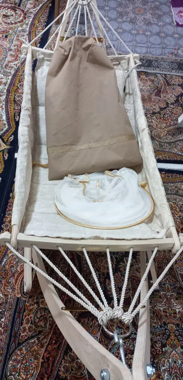 گهواره کودک و نوزاد|تخت و صندلی بچه|زاهدان, |دیوار
