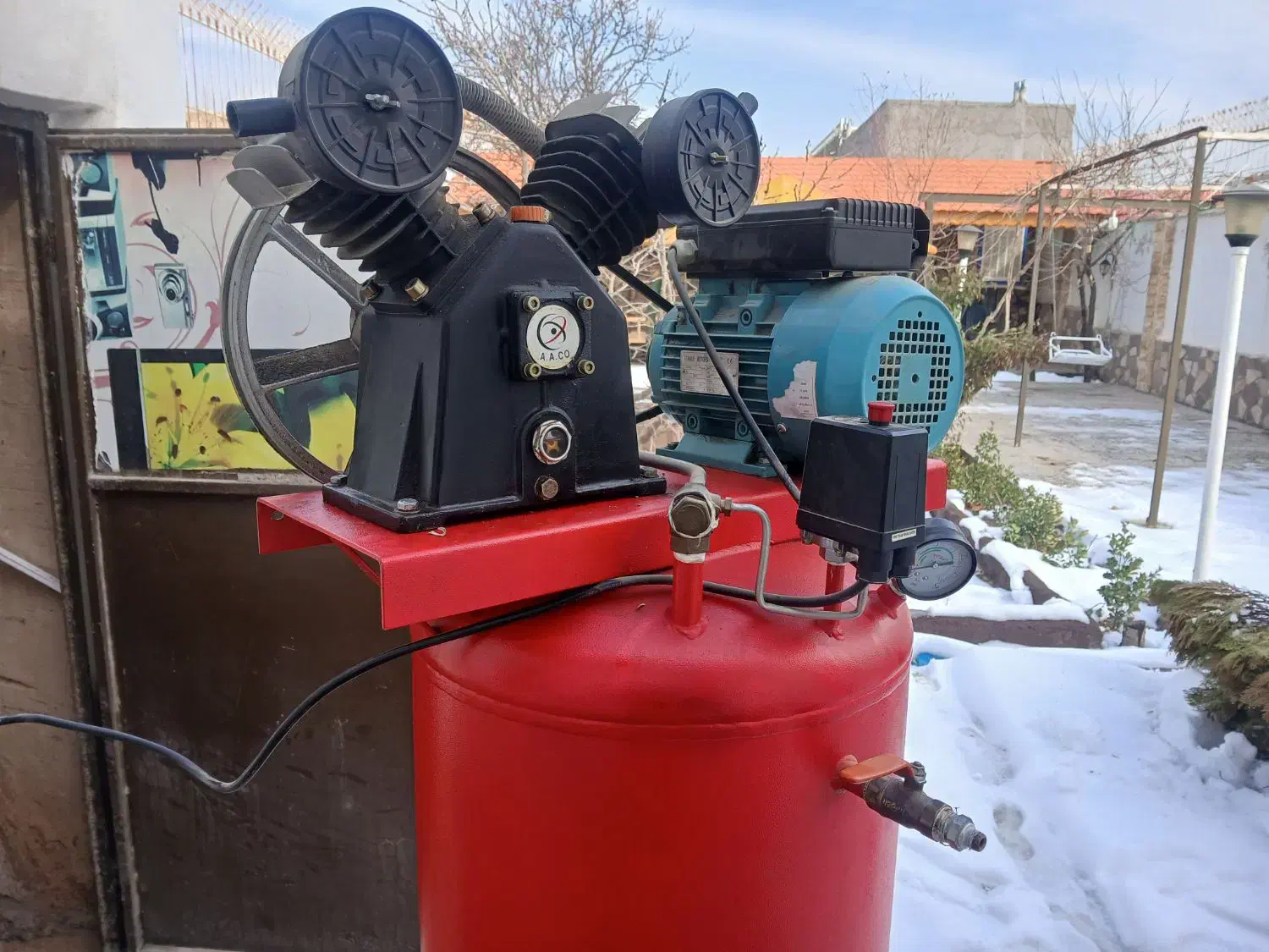 پمپ باد ۲۵۰ لیتری دو سیلند|ماشینآلات صنعتی|مشهد, سرافرازان|دیوار