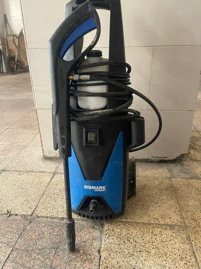 کارواش|لوازم نظافت|ری, شهادت|دیوار