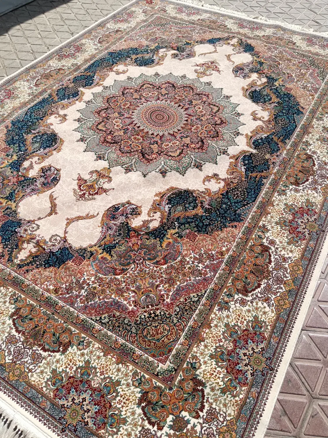 دو تخته فرش 9 متری 1000 شانه تراکم 3000|فرش|نجفآباد, بازار|دیوار