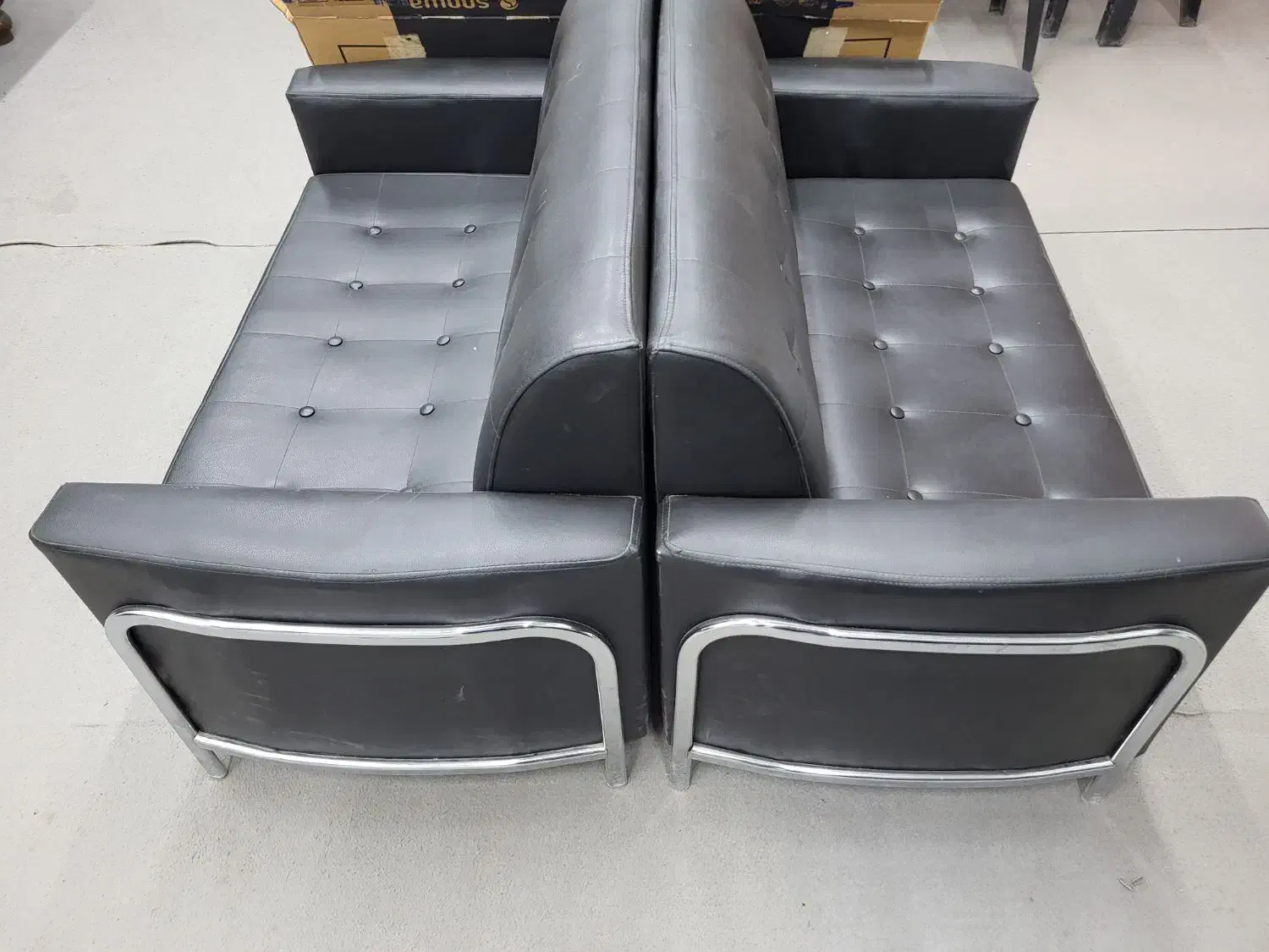 مبل|مبلمان خانگی و میز عسلی|قائن, |دیوار