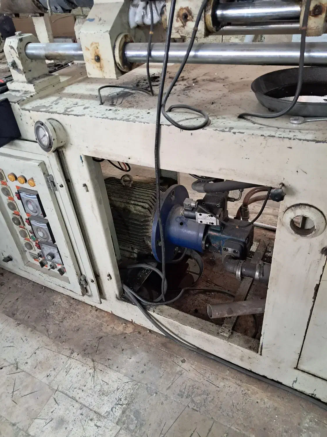 دستگاه تزریق پلاستیک  فروش  فوری|ماشین‌آلات صنعتی|تفرش, |دیوار