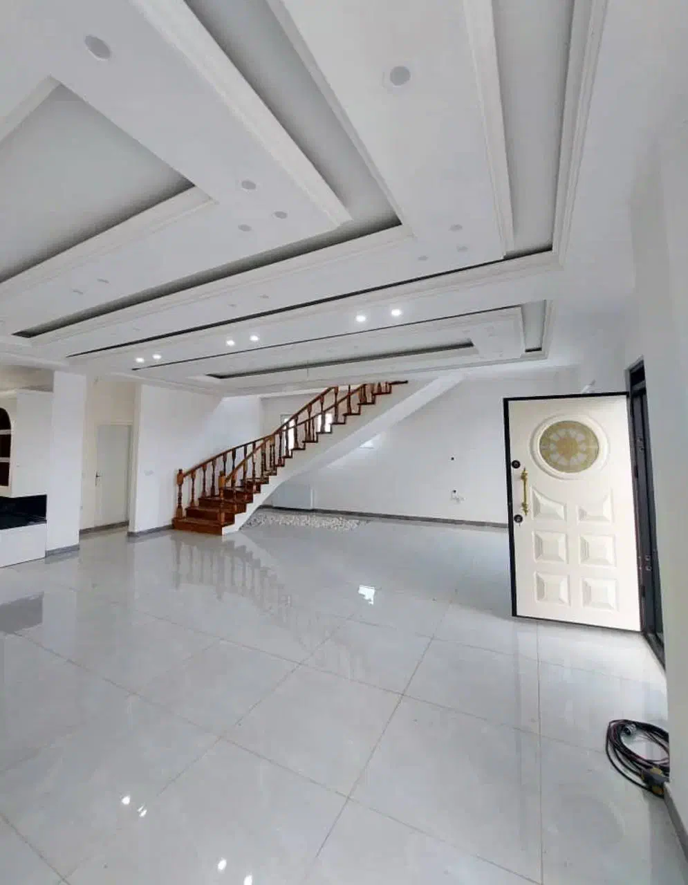 * کاخ سفید شمالو پیدا کردم *استخر*ویوجنگل*سنددار|فروش خانه و ویلا|چمستان, |دیوار