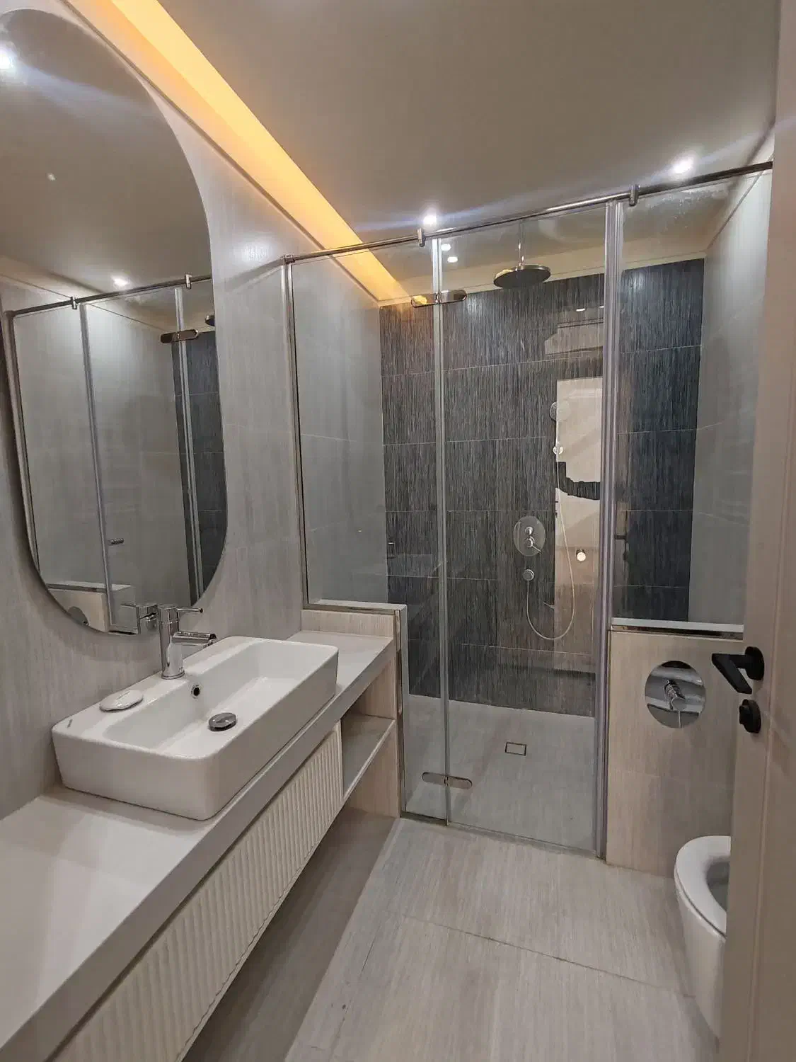 اجاره آپارتمان ۱۴۵متر/مدرن ولوکس/۲p/درحدکلیدنخورده