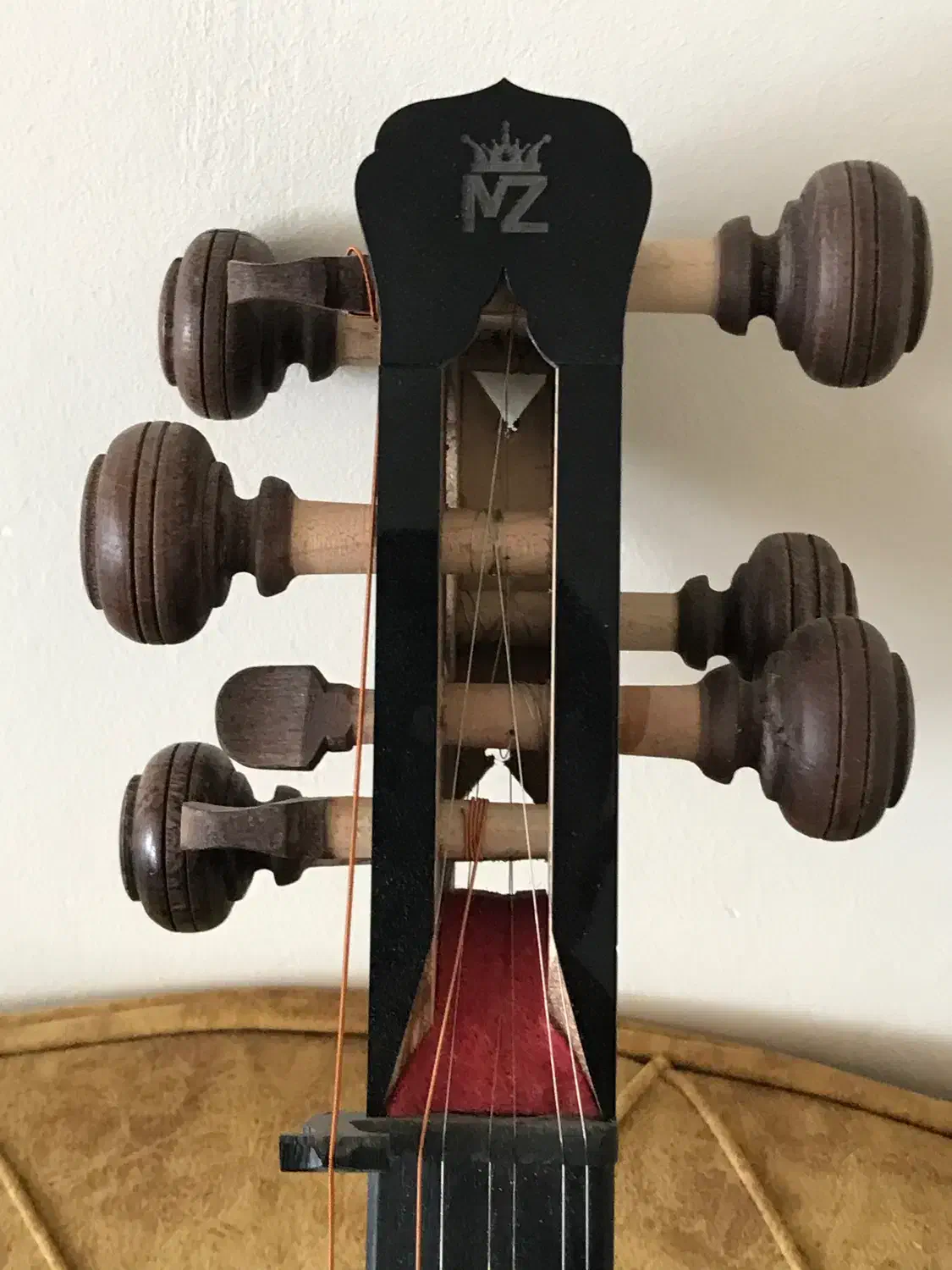 تار آذری|سازهای سنتی|اردبیل, |دیوار