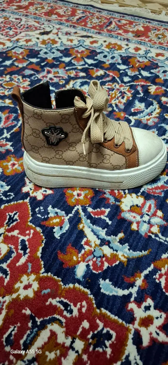 کفش دخترانه در حد پوتین صندل پالتو زنانه و دخترانه|کفش و لباس بچه|بندر انزلی, ساحل قو|دیوار