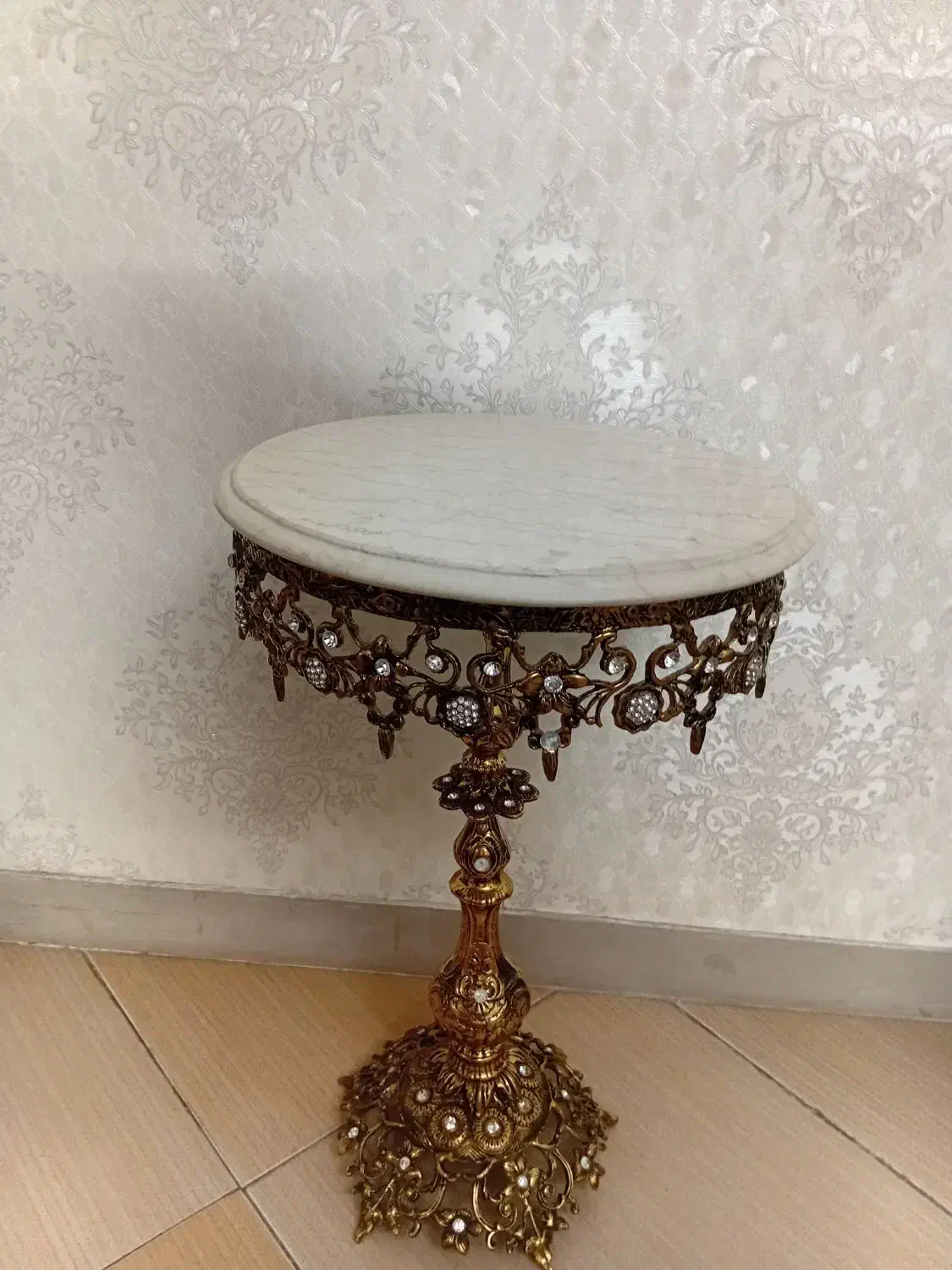 میز برنجی|میز تلفن|اراک, |دیوار