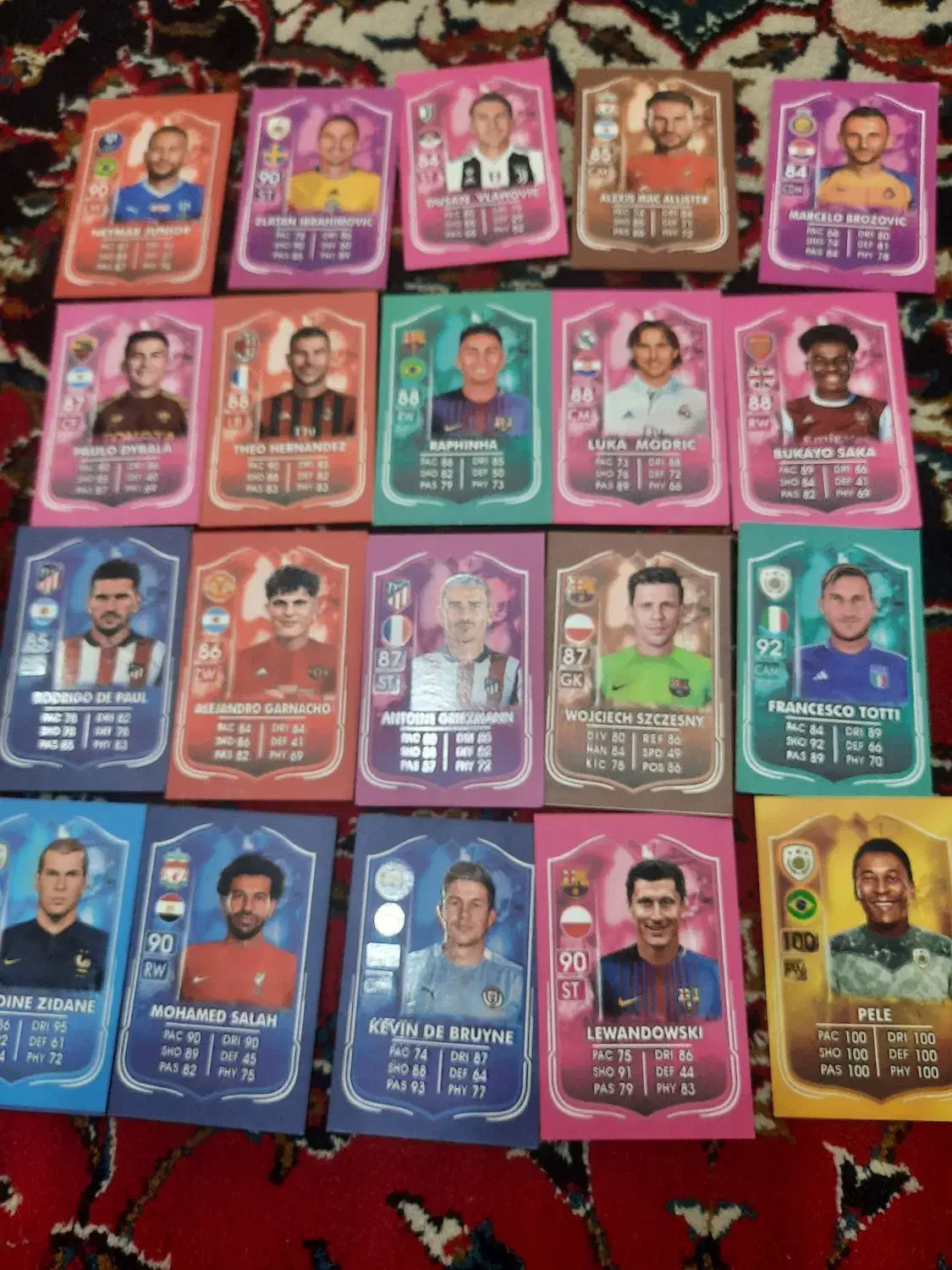 کارت فوتبالی|اسباببازی|ساری, |دیوار