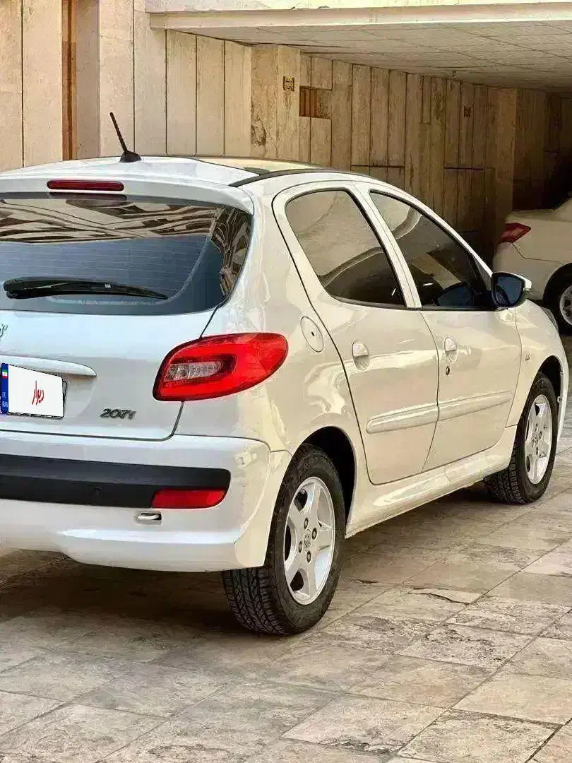 پژو 207i TU5 1404 دنده ای سقف شیشه ارتقا یافته صفر|خودرو سواری و وانت|مشهد, عیدگاه|دیوار