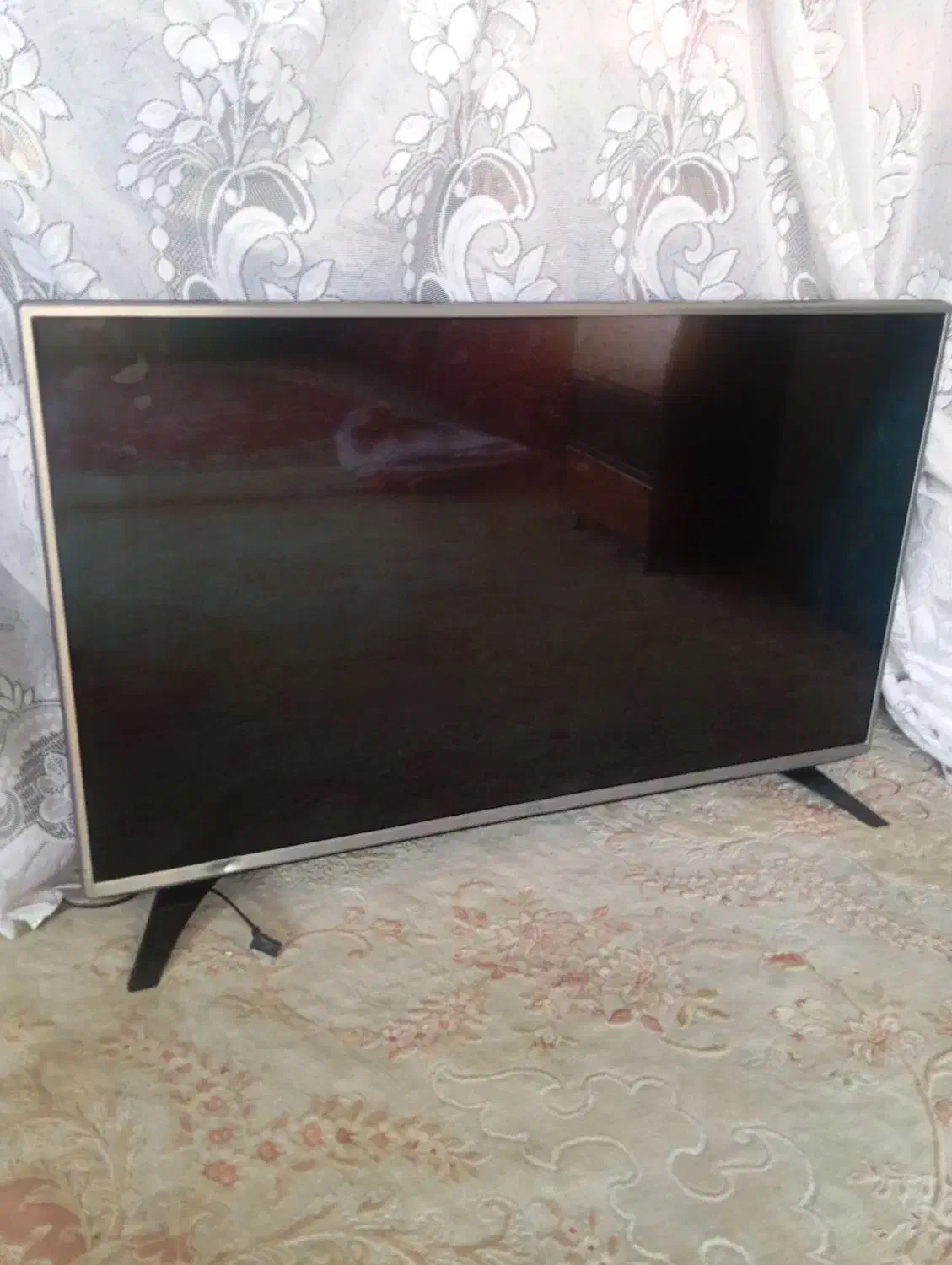 تلویزیون ۴۲ اینچ LG ال ای دی|تلویزیون و پروژکتور|کرج, حصارک پایین|دیوار