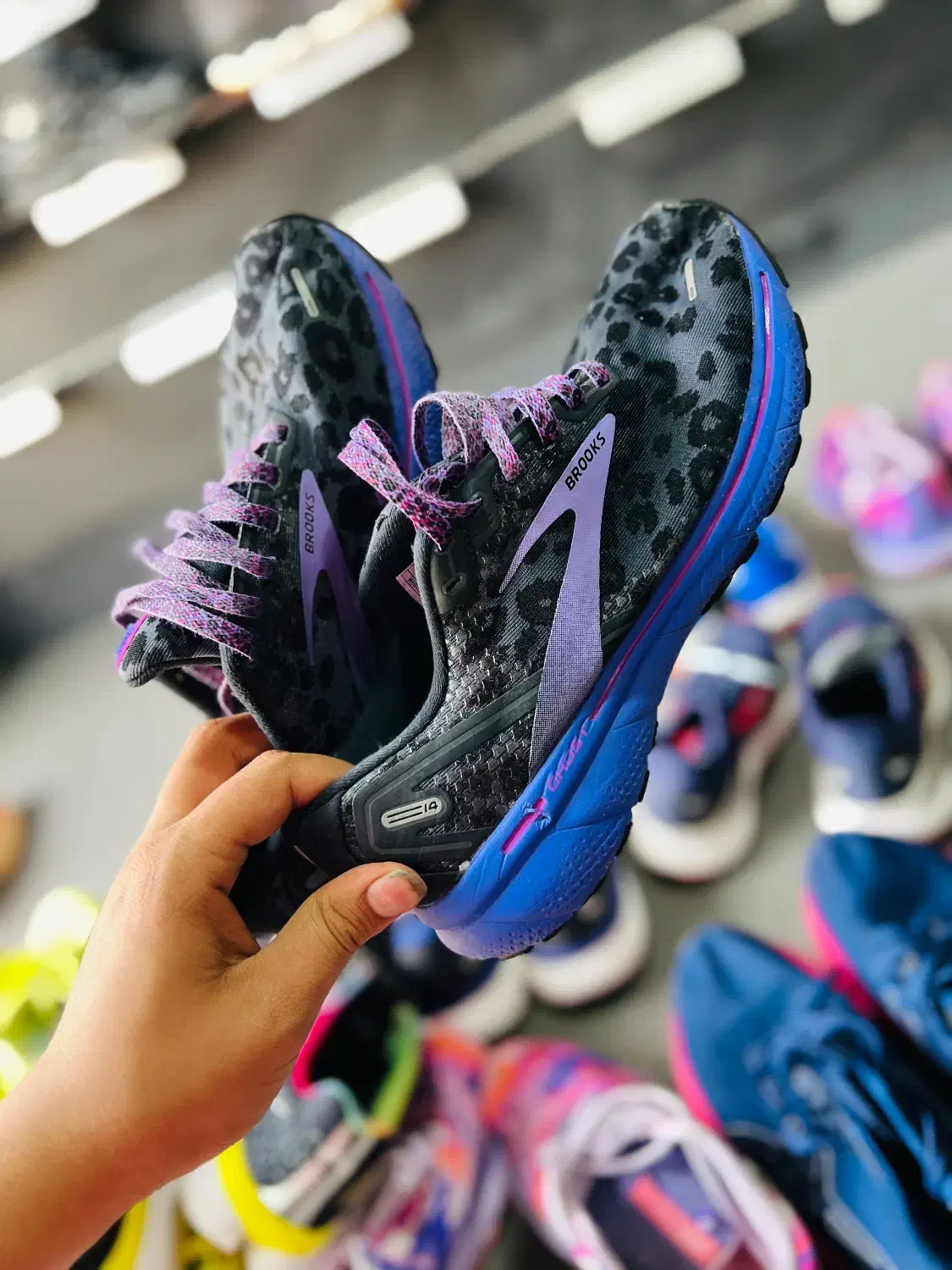 کتونی اورجینال استوک تاناکورا در حد عمده|کیف، کفش، کمربند|ماهدشت, |دیوار