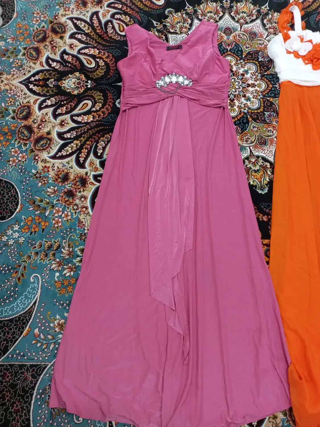 فروش فوری به علت کمبود جا|لباس|فومن, |دیوار