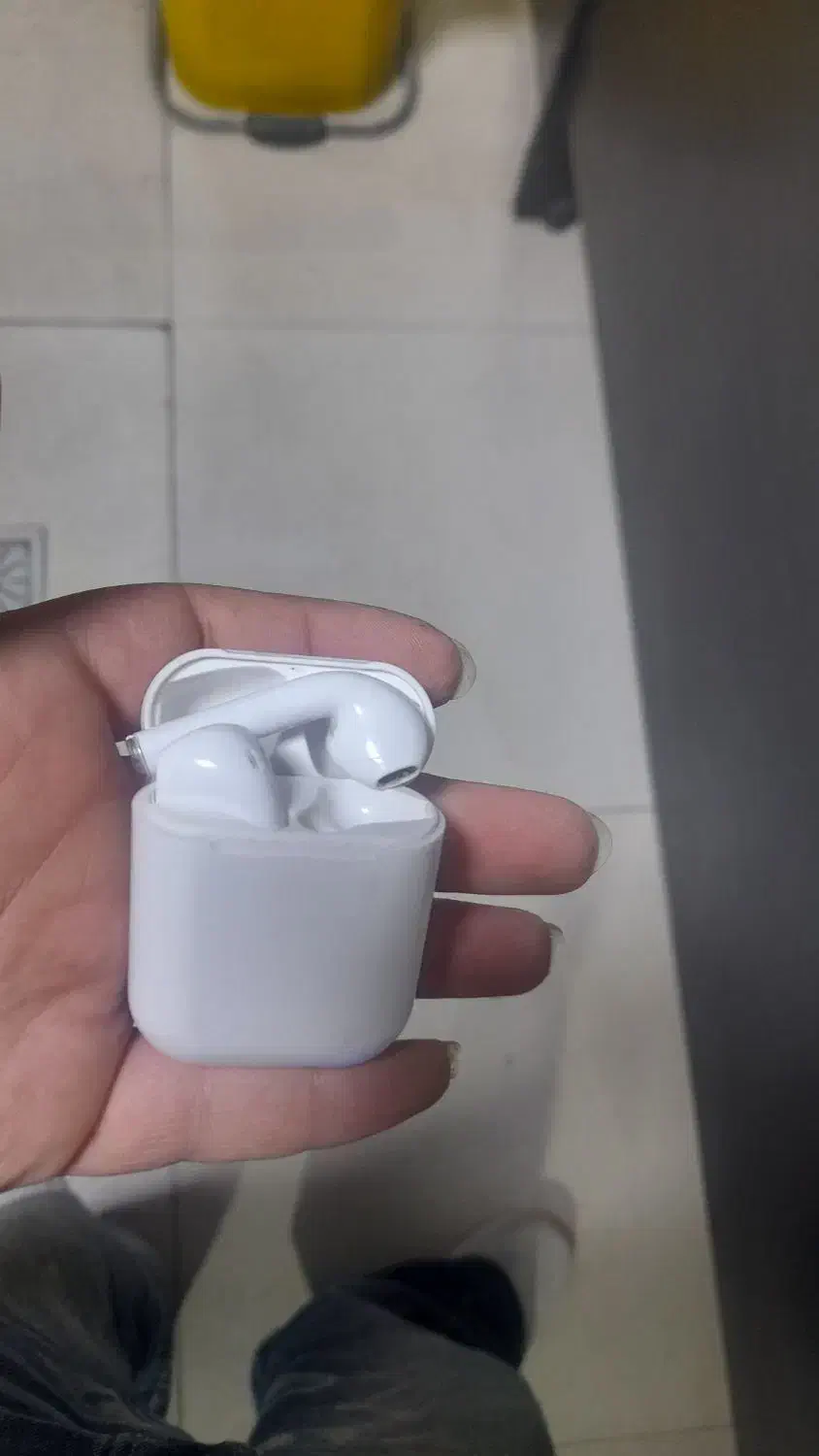 ایرپاد|لوازم جانبی موبایل و تبلت|هشتگرد, هشتگرد قدیم|دیوار