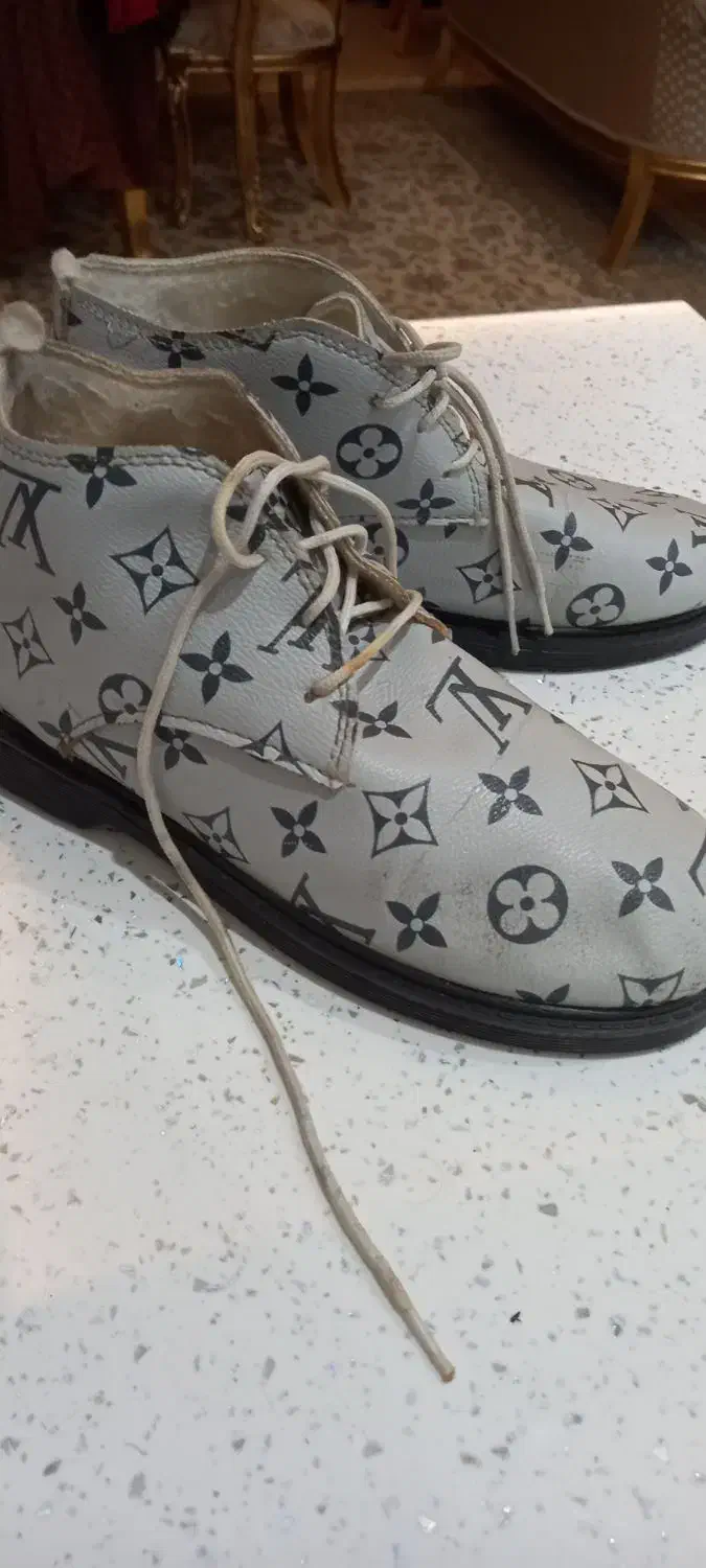 نیم بوت سایز ۳۹ در حد نو نو   ۱۵۰۰|کیف، کفش، کمربند|خرم‌آباد, |دیوار