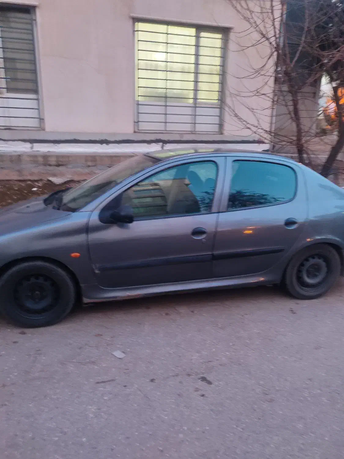 پژو۲۰۶|خودرو سواری و وانت|کرمانشاه, |دیوار