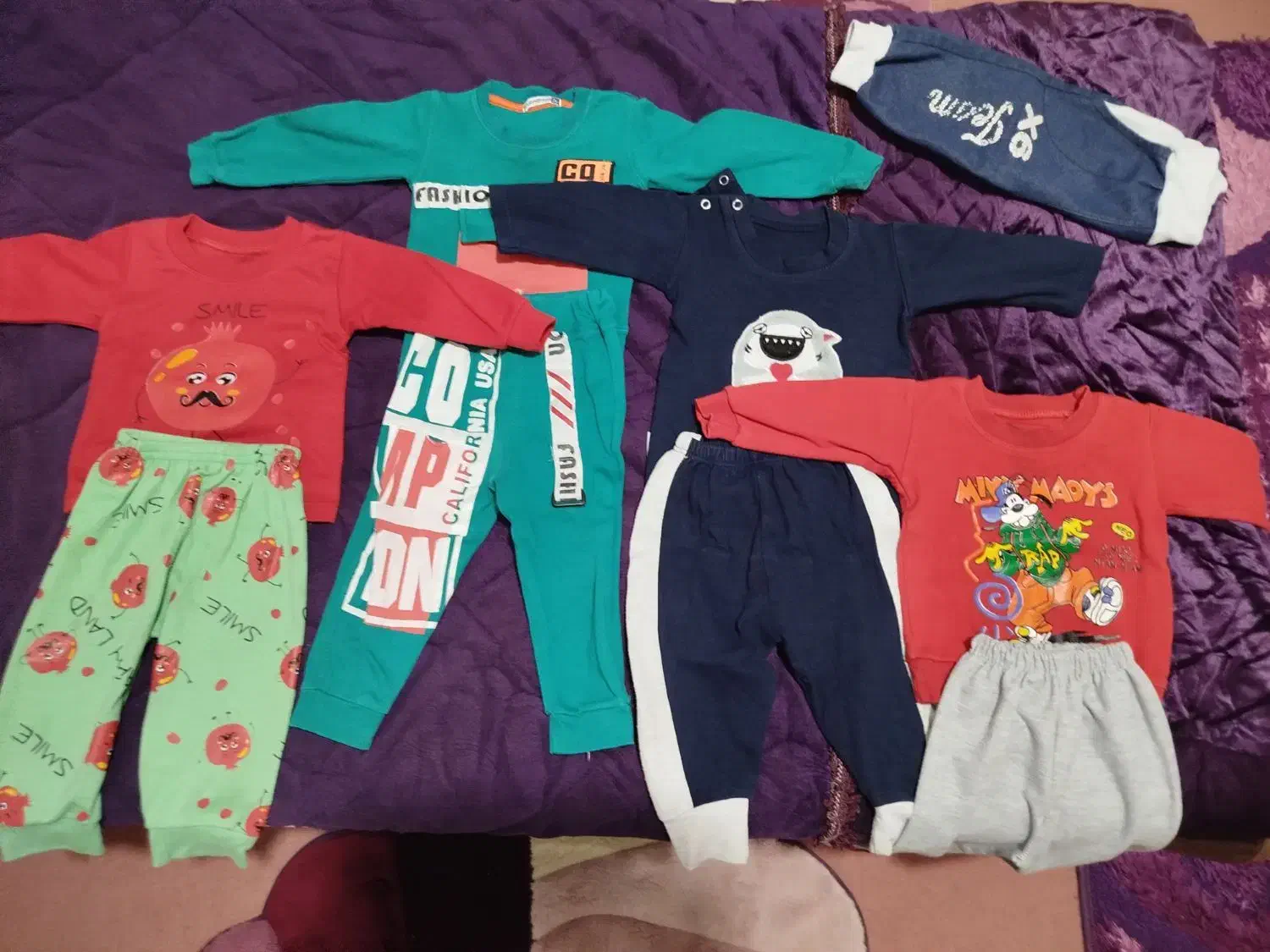 حراج تعدادی لباس بچگانه|حراج|خمینی‌شهر, |دیوار